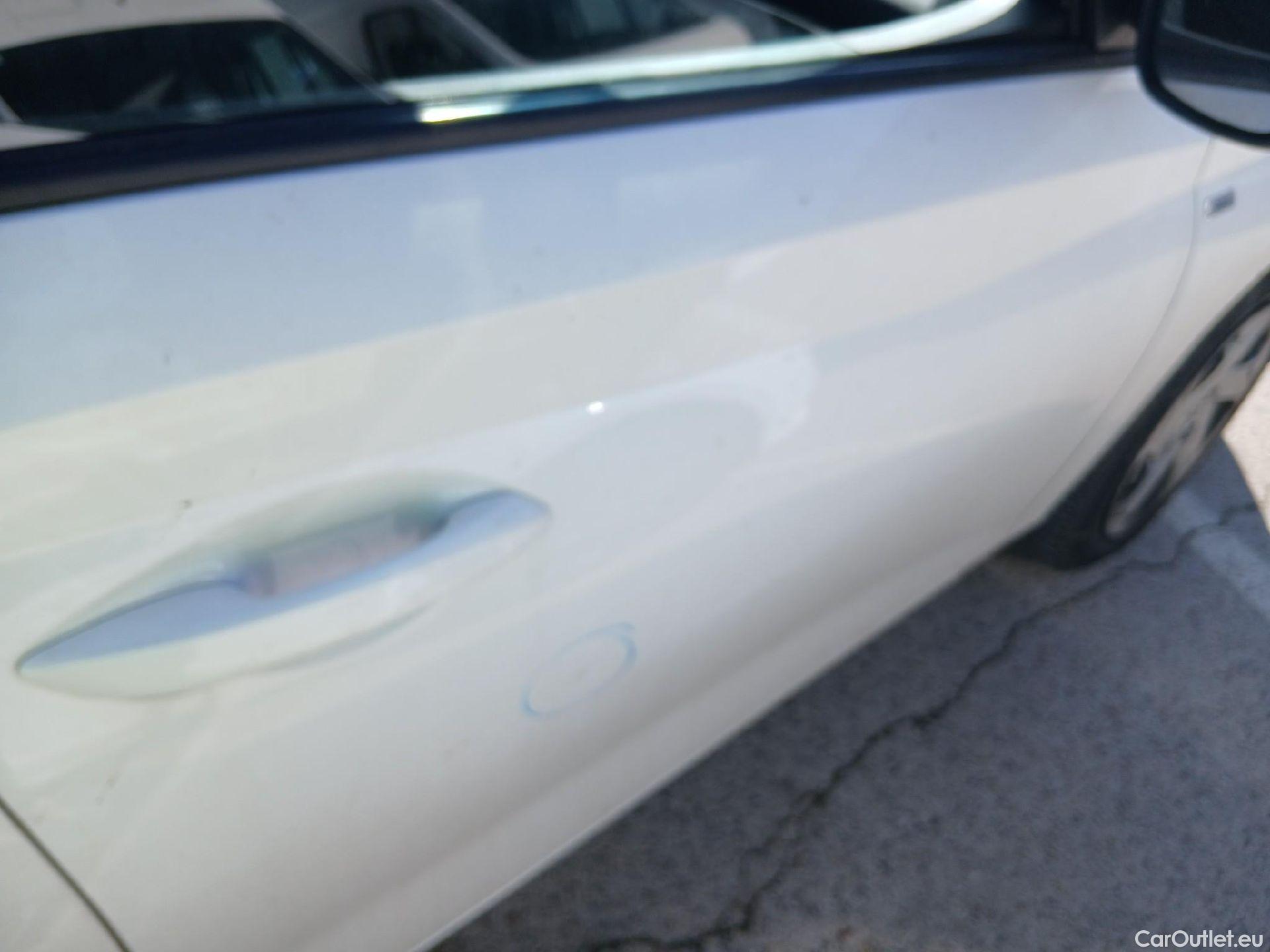  Hyundai  i20 HYUNDAI  / 2020 / 5P / berlina con portón 1.0 TGDI 74kW (100CV) 48V Essence #43