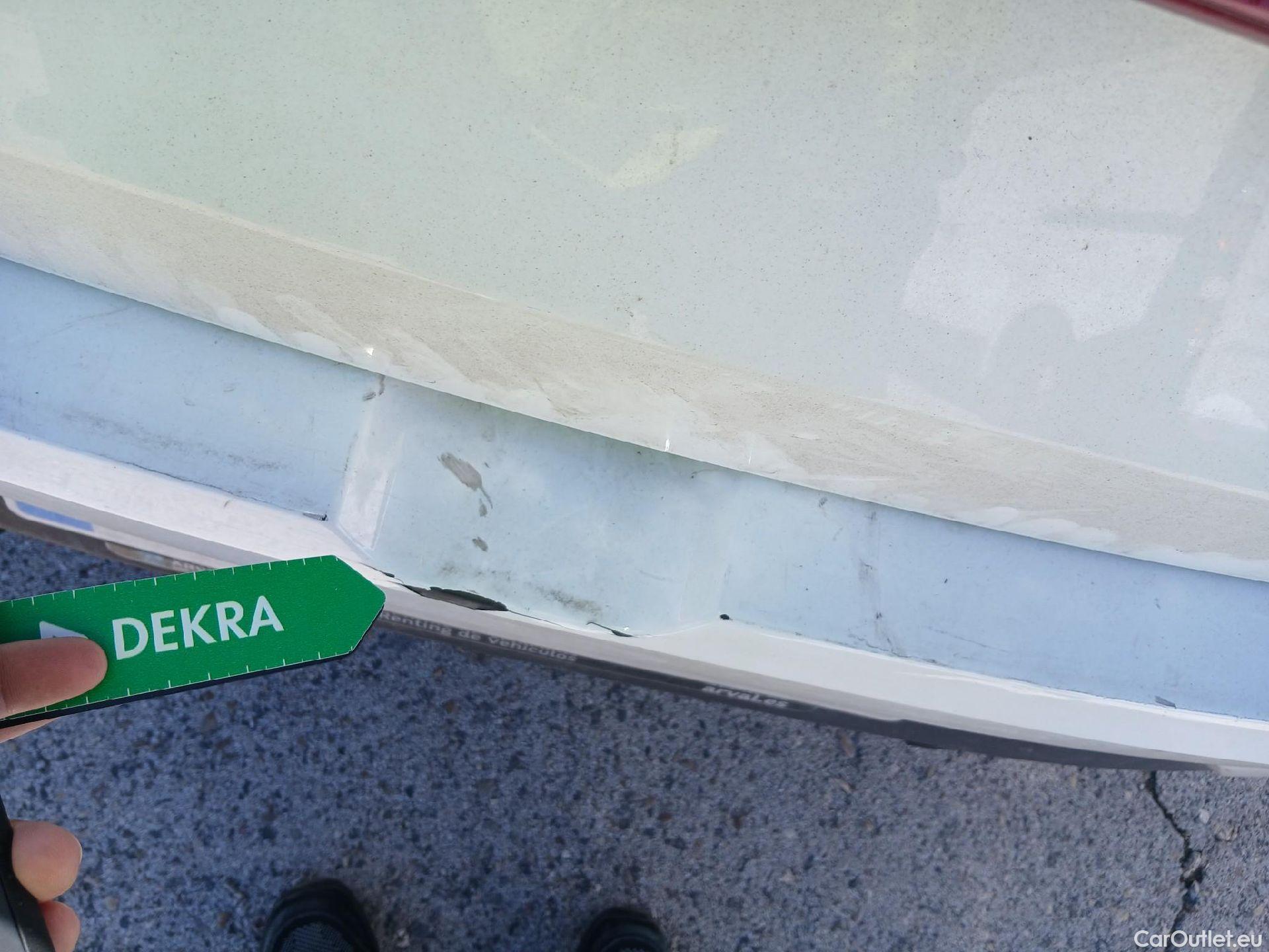  Hyundai  i20 HYUNDAI  / 2020 / 5P / berlina con portón 1.0 TGDI 74kW (100CV) 48V Essence #35