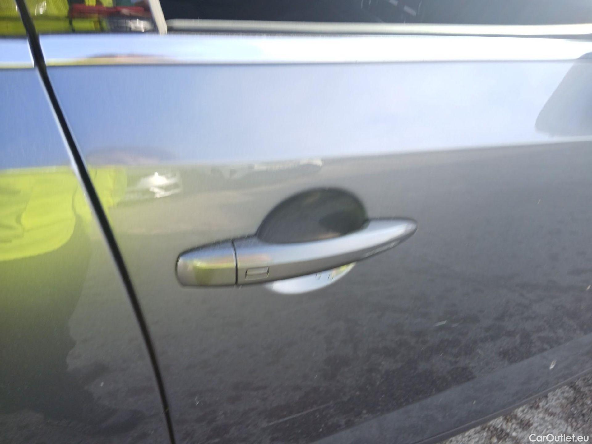  Nissan  Qashqai NISSAN  / 2021 / 5P / todoterreno DIG-T 116kW (158CV) mHEV Xtronic Acenta (AC) #16