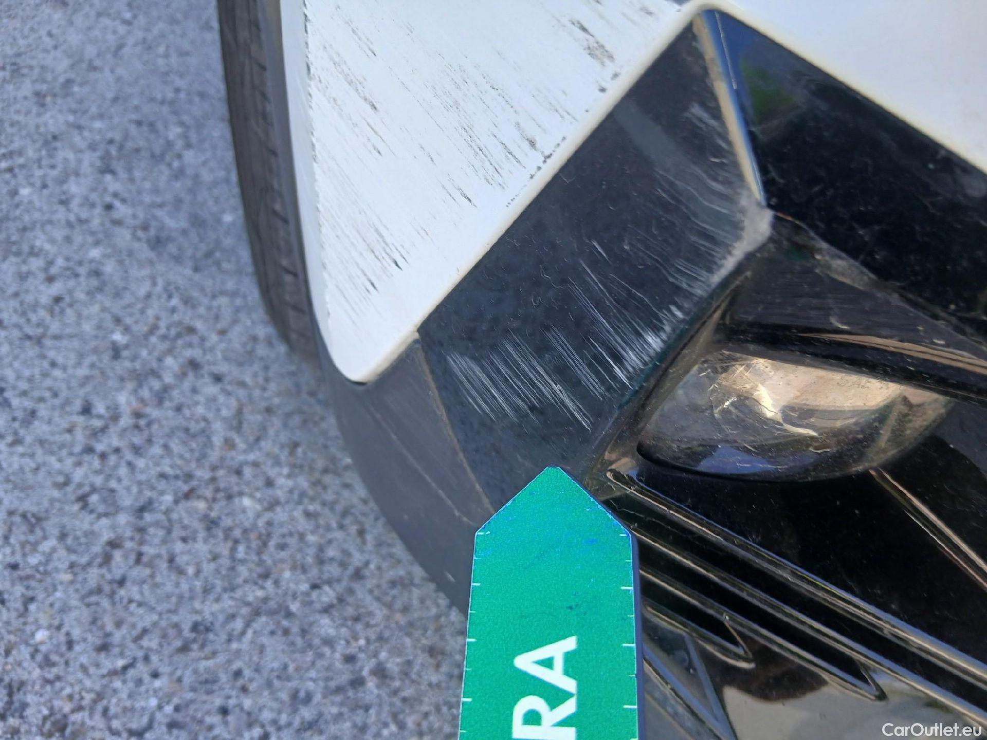  Peugeot  2008 PEUGEOT  / 2019 / 5P / todoterreno Active BlueHDI 81kW (110CV) #7