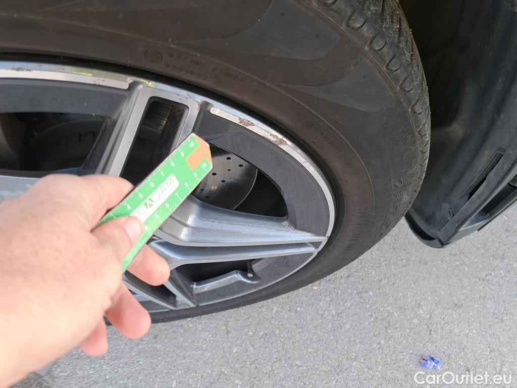  Mercedes  G-Klasee MERCEDES-BENZ GLC Coupé / 2019 / 5P / coupé GLC 220 d 4MATIC #4