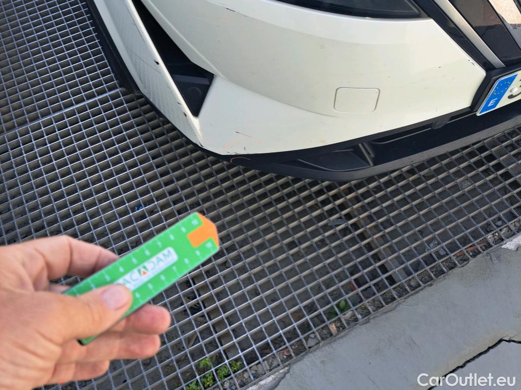  Nissan  Qashqai NISSAN  / 2021 / 5P / todoterreno DIG-T 116kW (158CV) mHEV Xtronic Acenta (AC2) #19