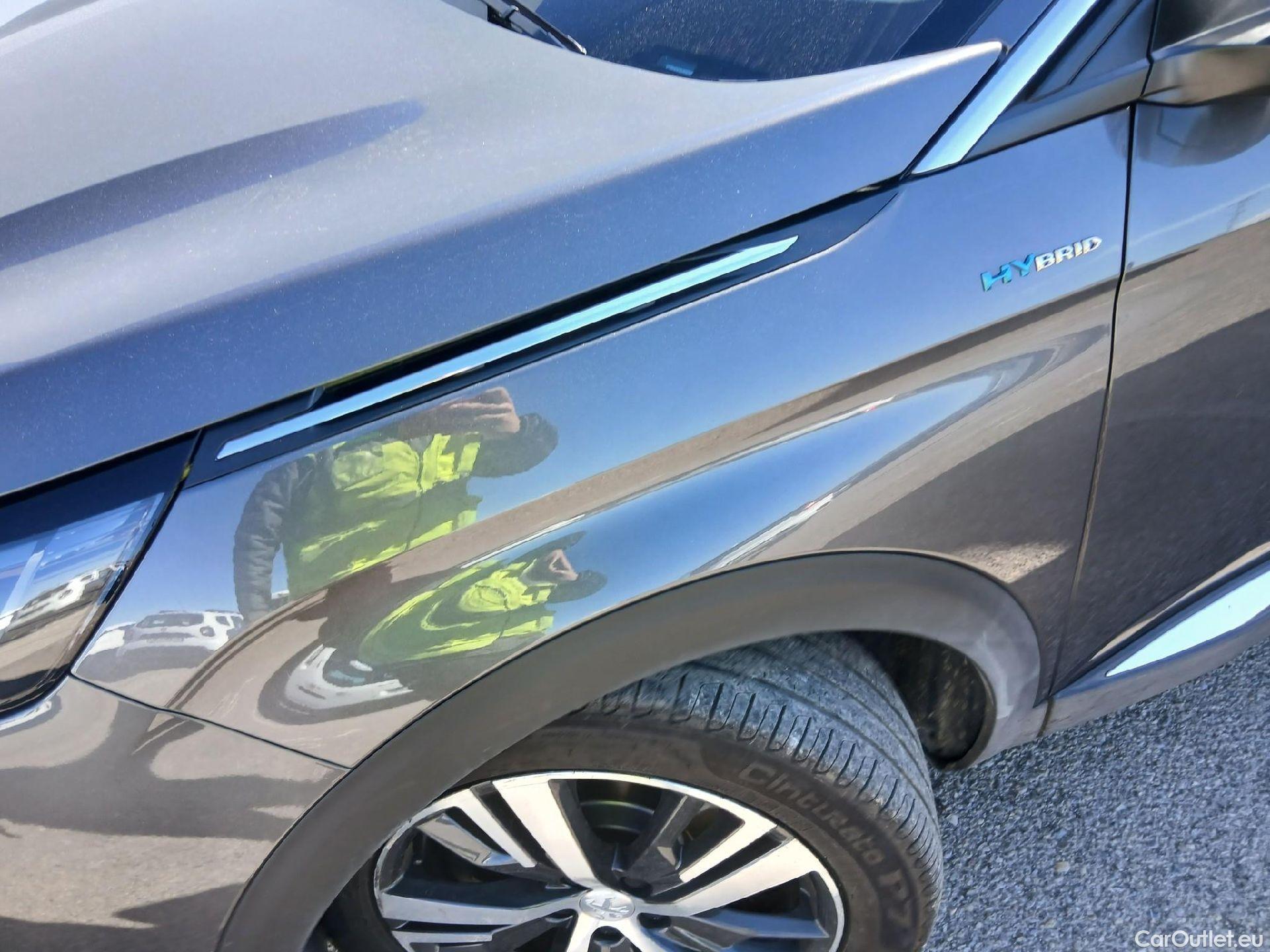  Peugeot  3008 PEUGEOT  Hybrid / 2020 / 5P / todoterreno 225 e-EAT8 Allure (AC2) #7