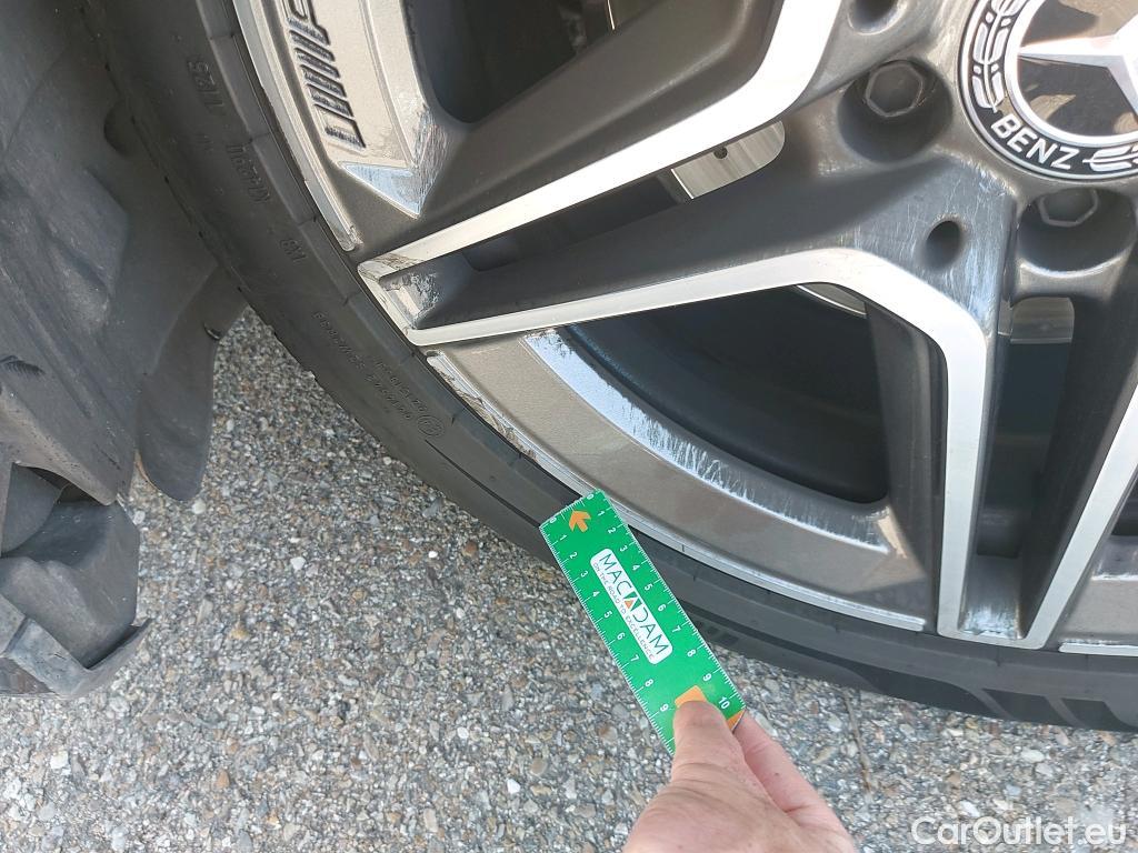  Mercedes  C-Klasse MERCEDES-BENZ Clase C / 2018 / 4P / sedán C 220 d #2