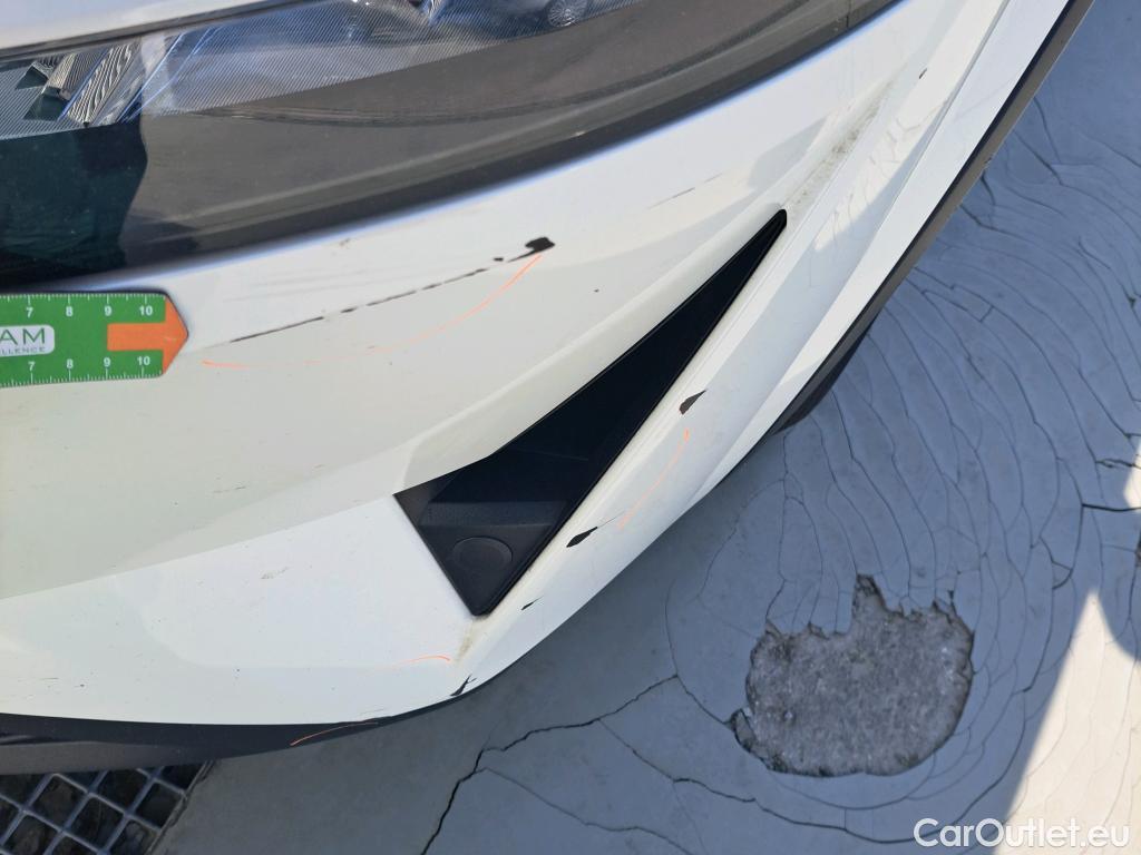  Nissan  Qashqai NISSAN  / 2021 / 5P / todoterreno DIG-T 116kW (158CV) mHEV Xtronic Acenta (AC2) #28