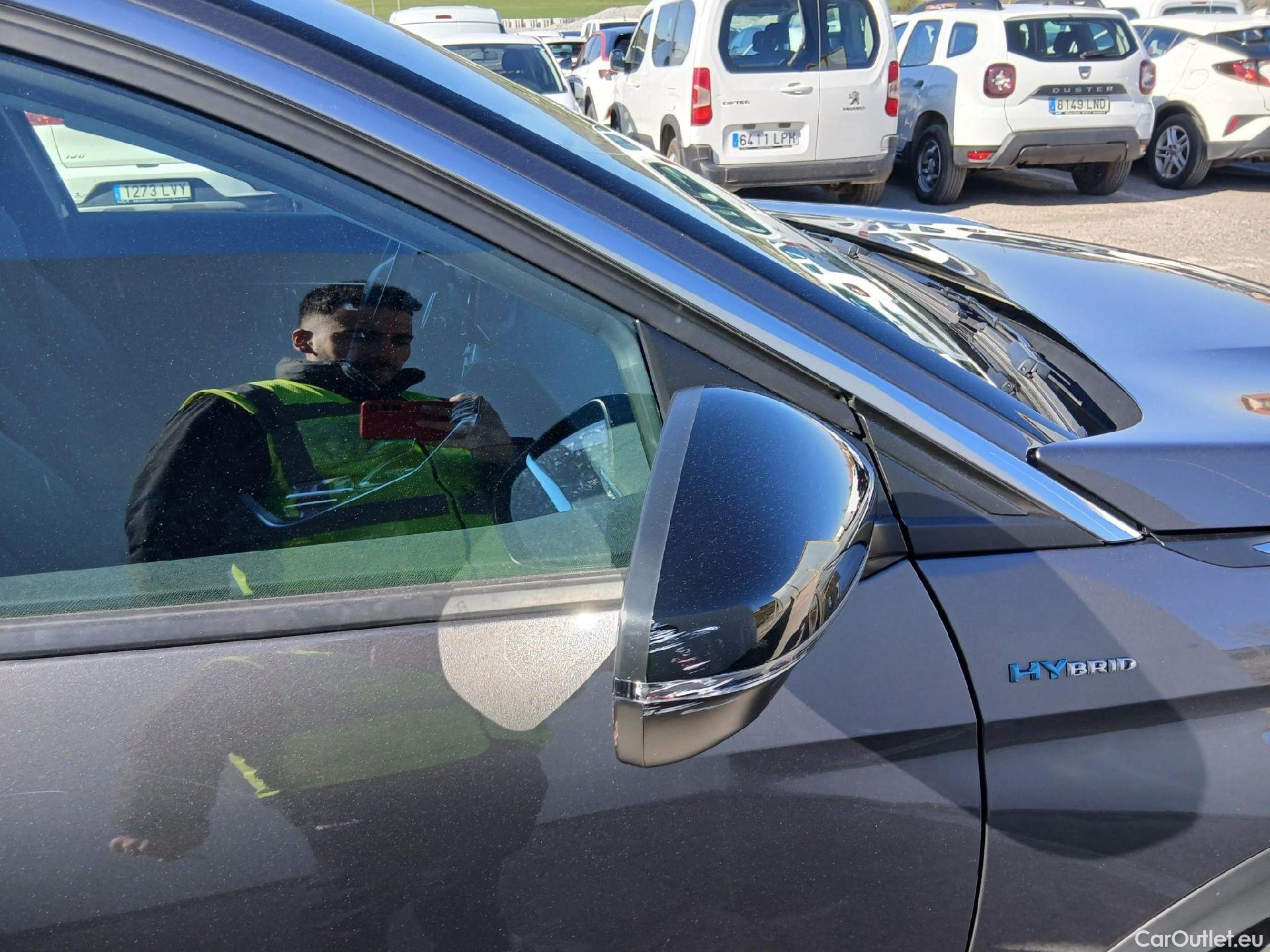  Peugeot  3008 PEUGEOT  Hybrid / 2020 / 5P / todoterreno 225 e-EAT8 Allure (AC2) #34