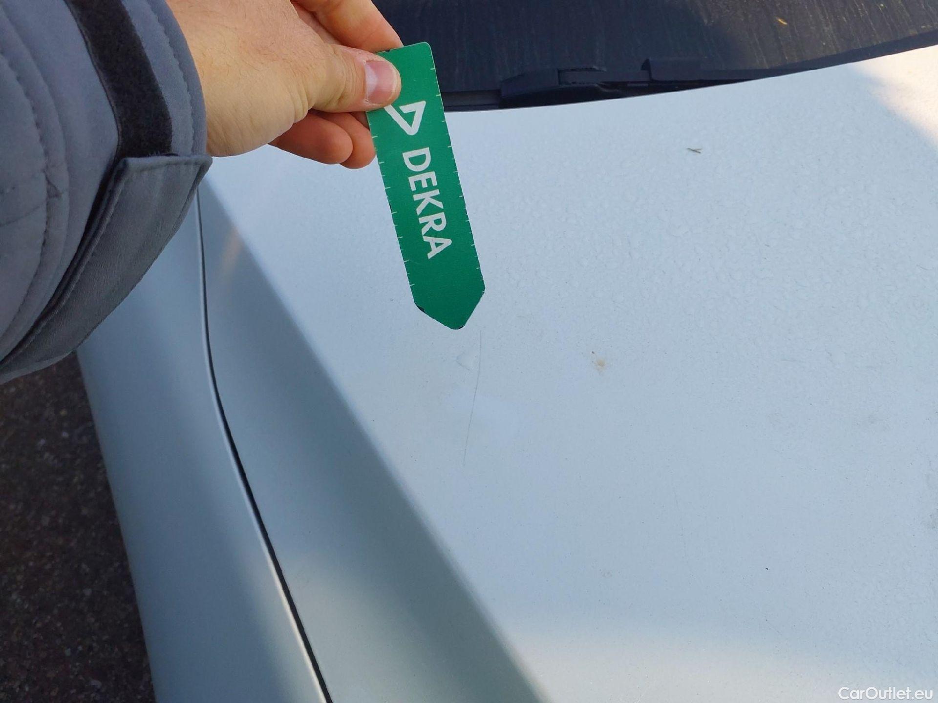  Mazda  3 MAZDA Mazda / 2019 / 5P / berlina con portón 2.0 e-SKYACTIV-G 88KW EVOLUTION #15