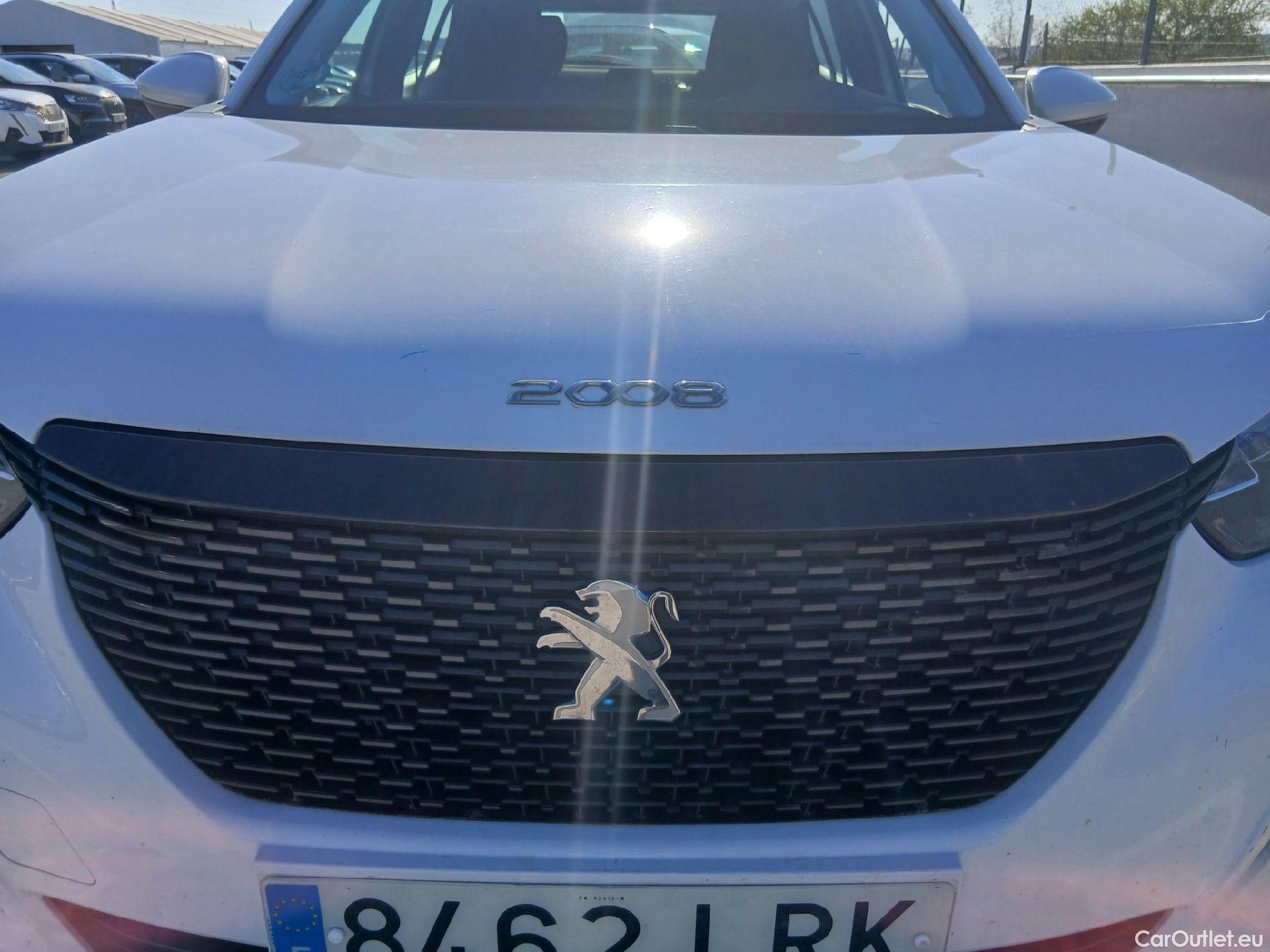  Peugeot  2008 PEUGEOT  / 2019 / 5P / todoterreno Active BlueHDI 81kW (110CV) #48