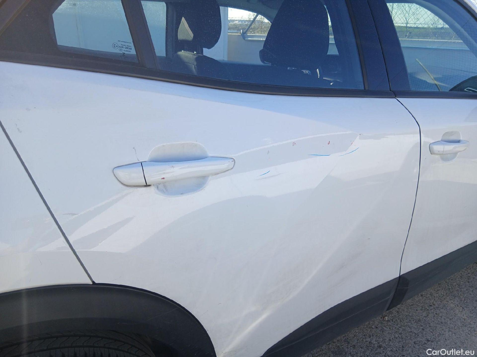  Peugeot  2008 PEUGEOT  / 2019 / 5P / todoterreno Active BlueHDI 81kW (110CV) #38