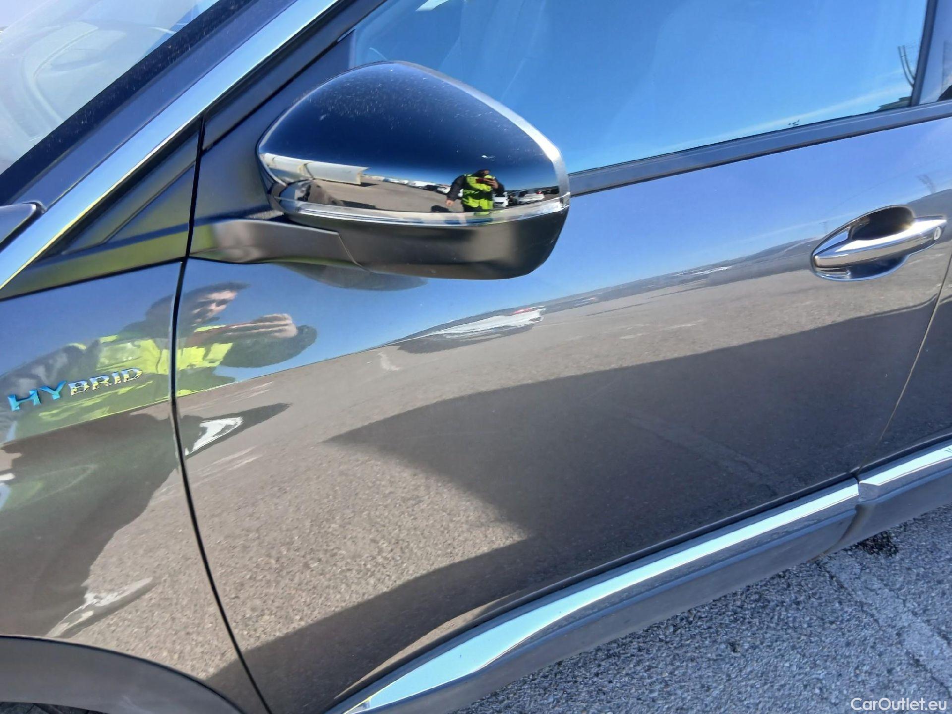  Peugeot  3008 PEUGEOT  Hybrid / 2020 / 5P / todoterreno 225 e-EAT8 Allure (AC2) #9