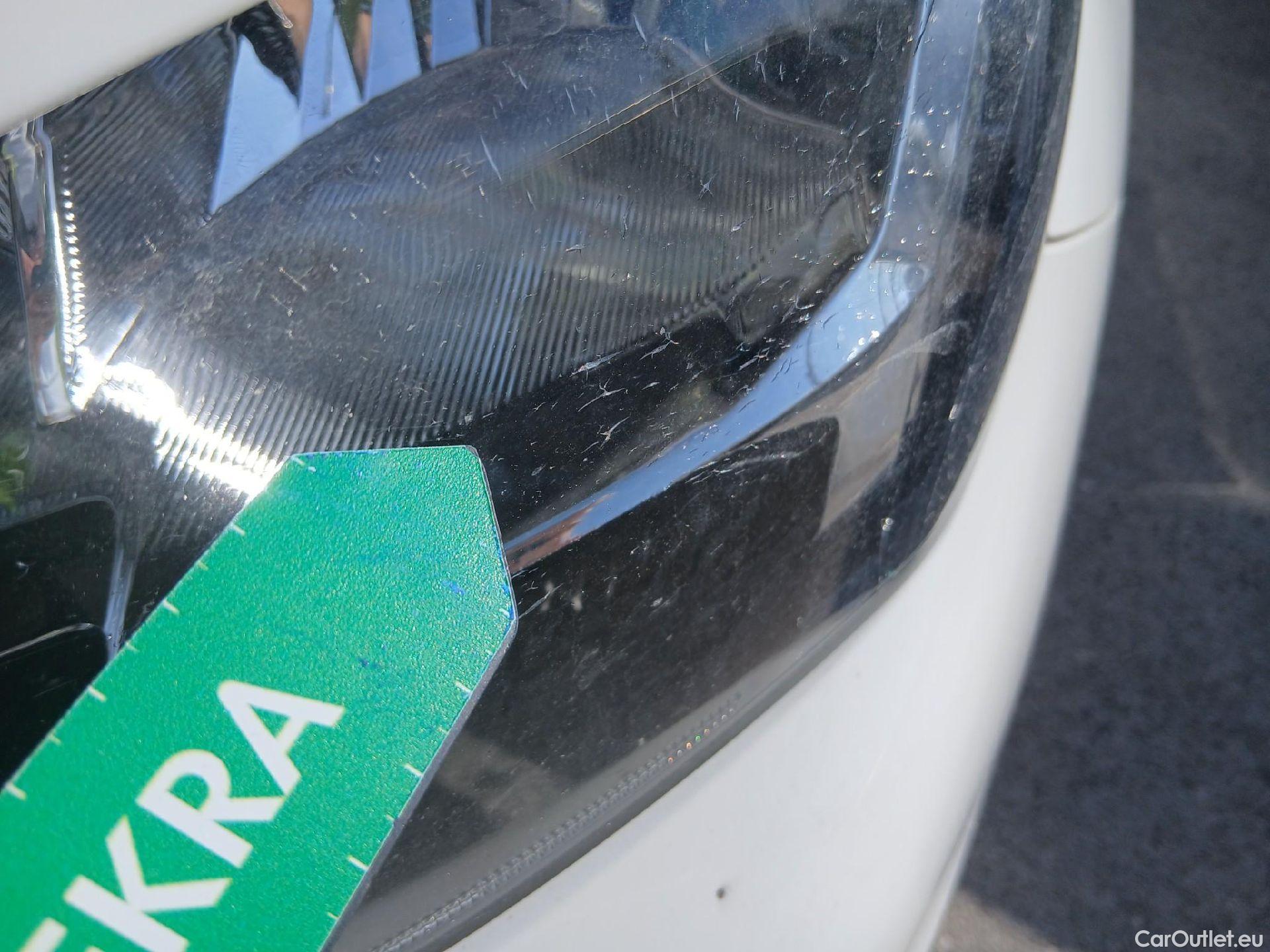  Peugeot  2008 PEUGEOT  / 2019 / 5P / todoterreno Active BlueHDI 81kW (110CV) #15