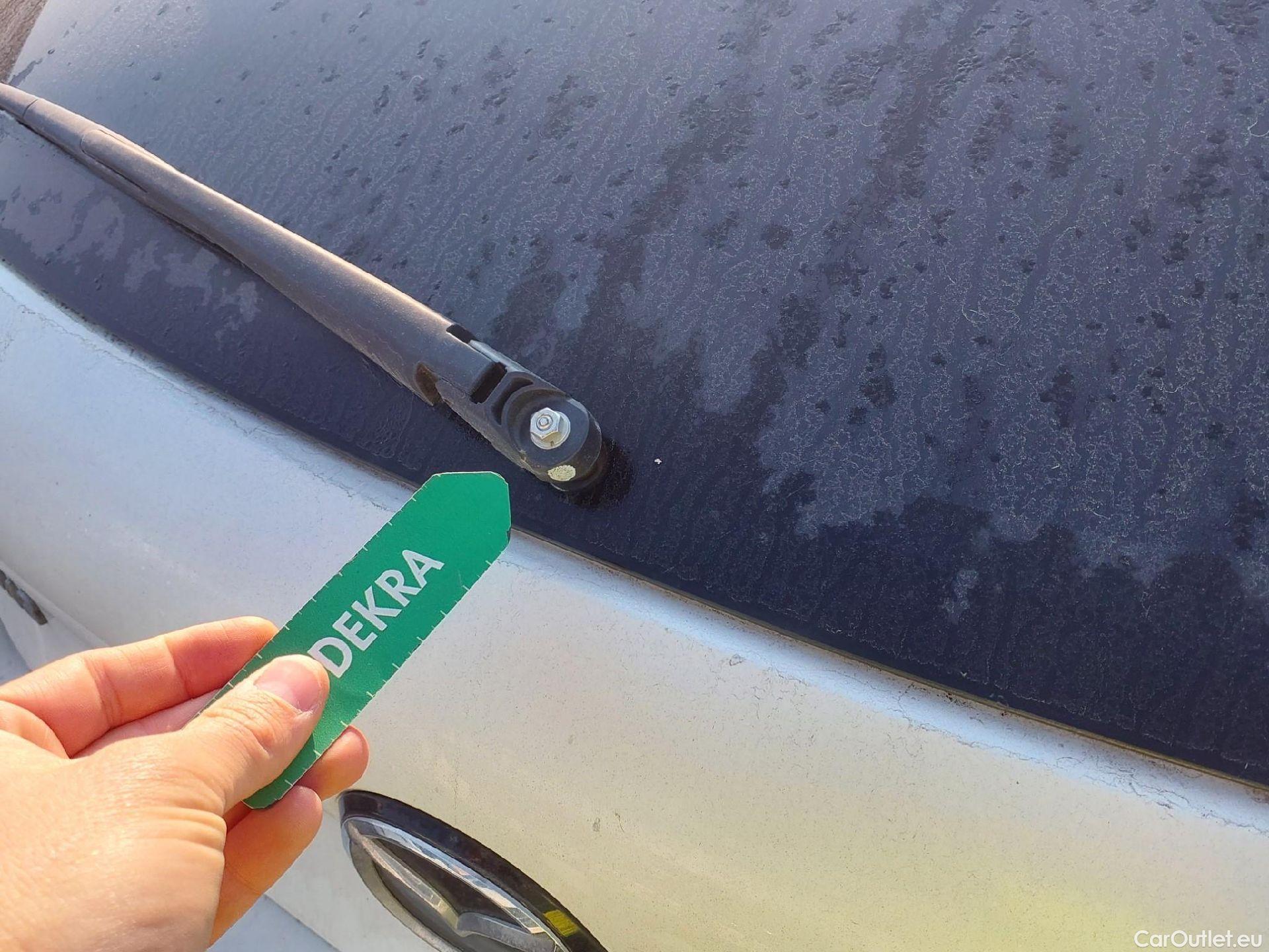  Mazda  3 MAZDA Mazda / 2019 / 5P / berlina con portón 2.0 e-SKYACTIV-G 88KW EVOLUTION #6