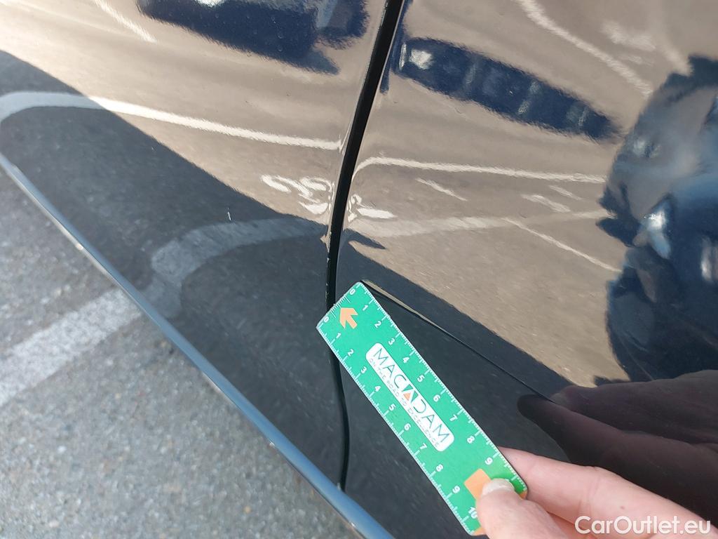  Mercedes  C-Klasse MERCEDES-BENZ Clase C / 2018 / 4P / sedán C 220 d #10