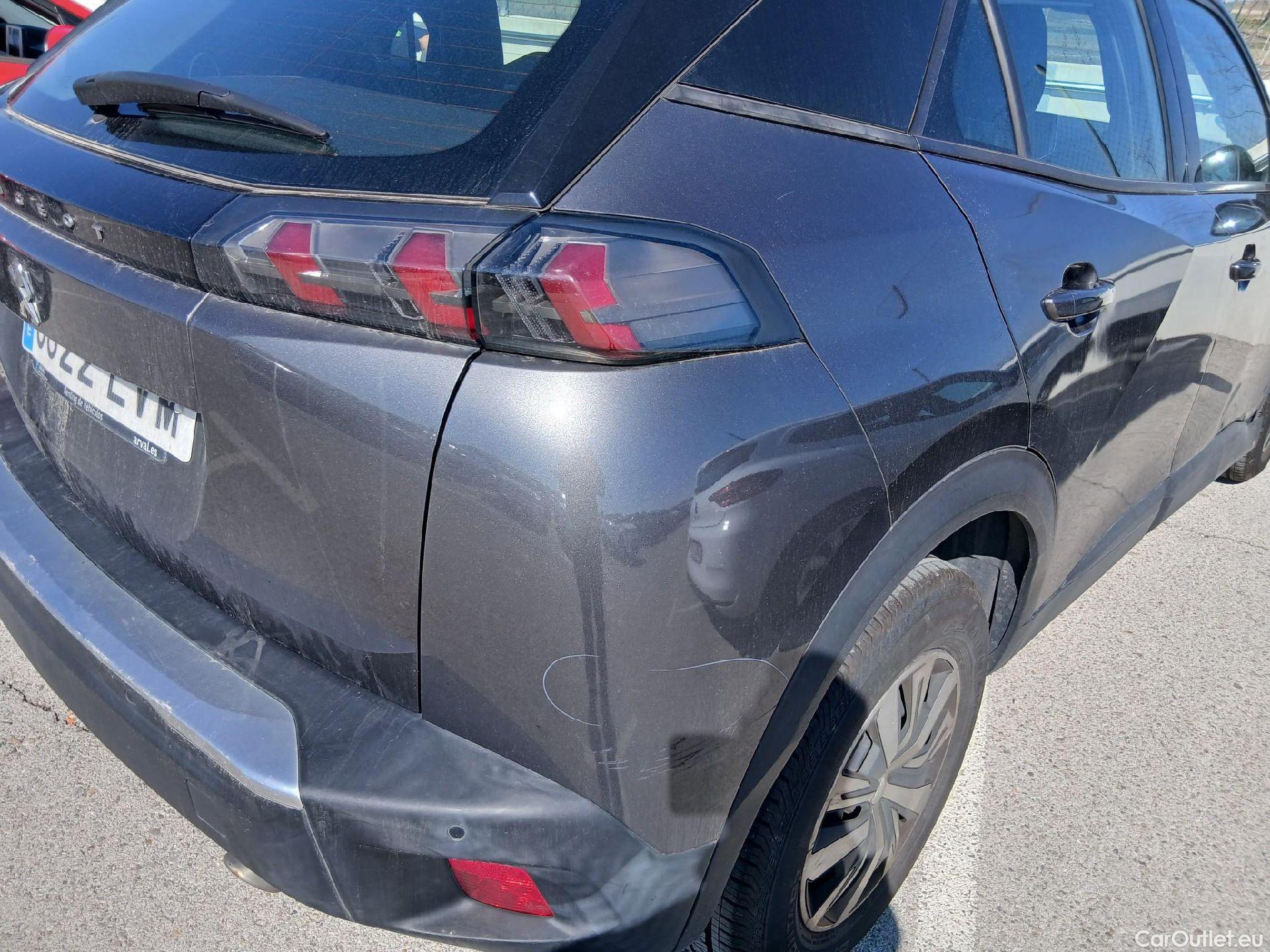  Peugeot  2008 PEUGEOT  / 2019 / 5P / todoterreno Active BlueHDI 81kW (110CV) #21