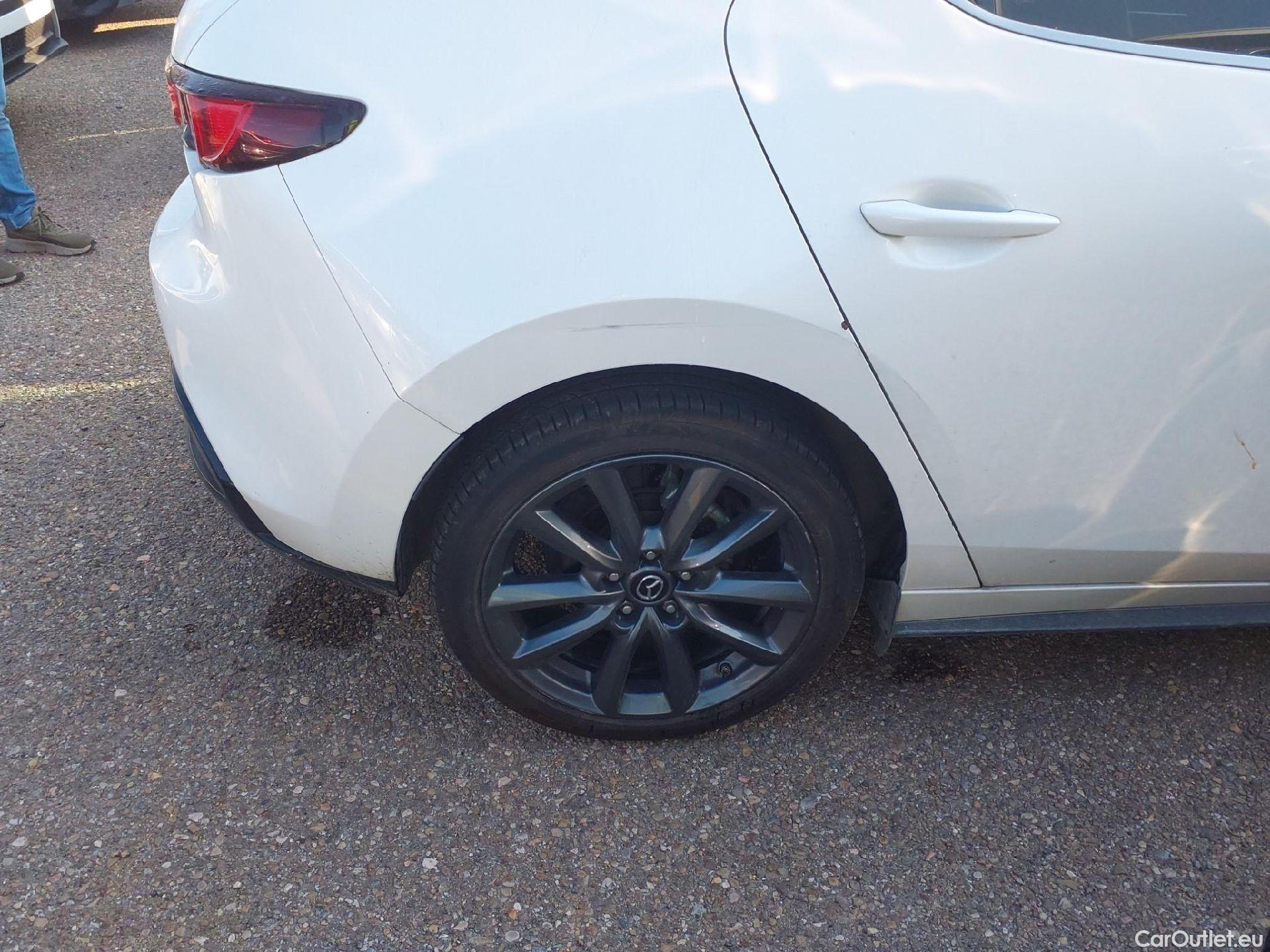  Mazda  3 MAZDA Mazda / 2019 / 5P / berlina con portón 2.0 e-SKYACTIV-G 88KW EVOLUTION #10