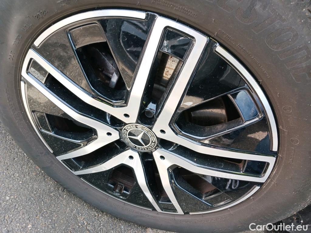  Mercedes  GLA MERCEDES-BENZ  / 2020 / 5P / todoterreno  250 e #13