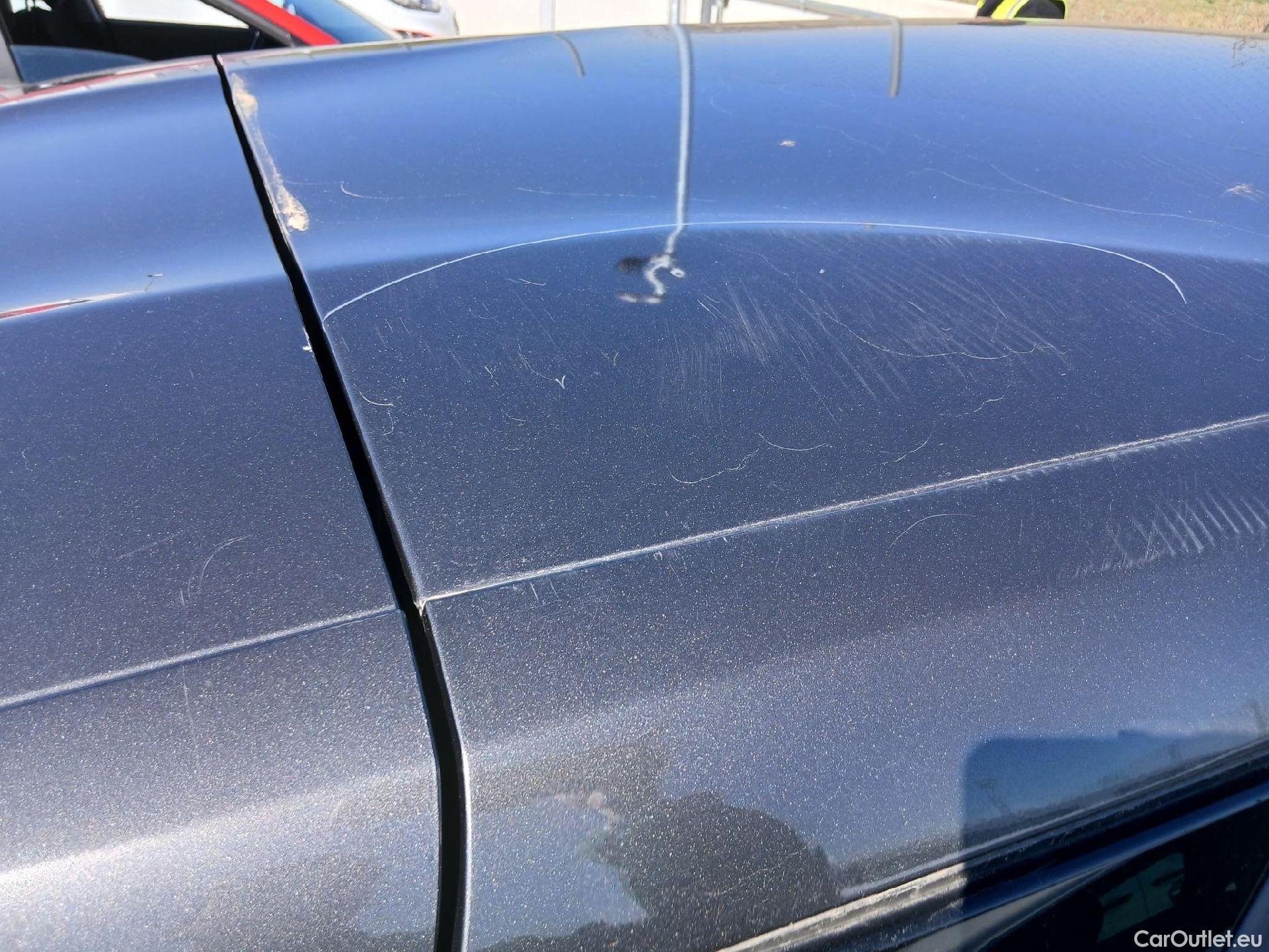  Peugeot  2008 PEUGEOT  / 2019 / 5P / todoterreno Active BlueHDI 81kW (110CV) #30