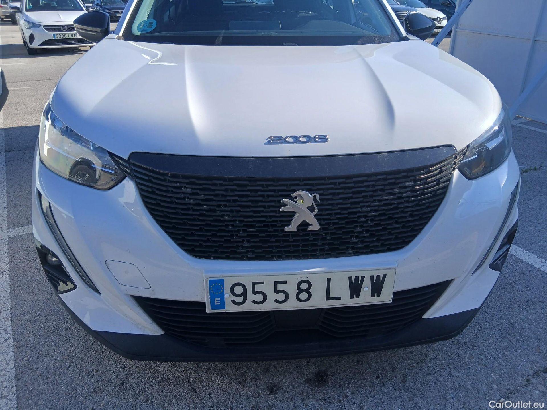  Peugeot  2008 PEUGEOT  / 2019 / 5P / todoterreno Active BlueHDI 81kW (110CV) #2