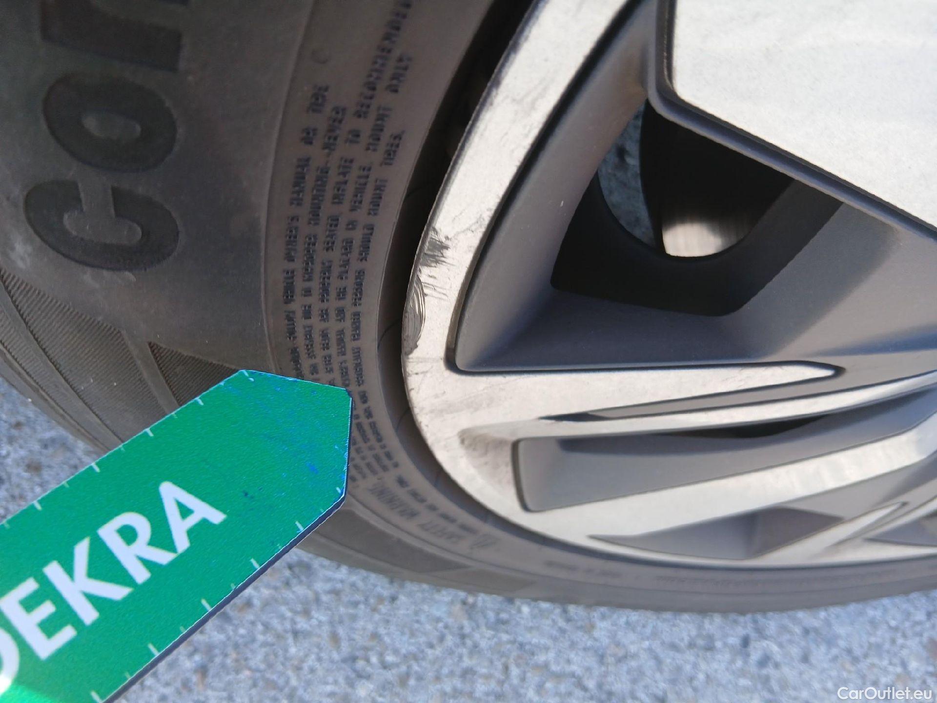  Peugeot  2008 PEUGEOT  / 2019 / 5P / todoterreno Active BlueHDI 81kW (110CV) #45