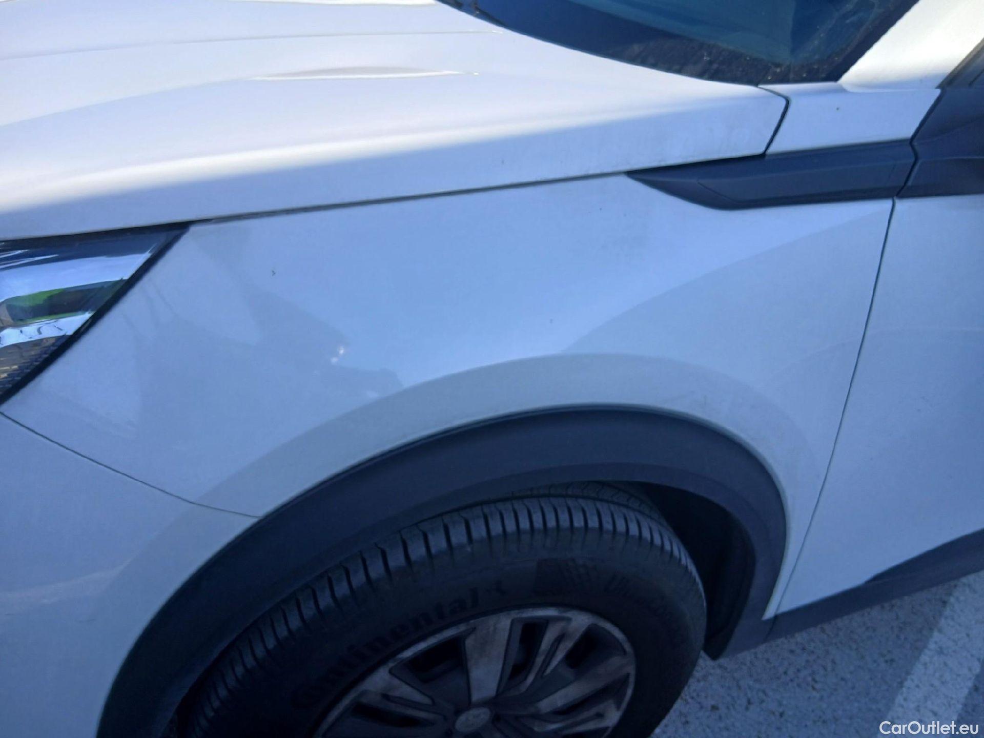  Peugeot  2008 PEUGEOT  / 2019 / 5P / todoterreno Active BlueHDI 81kW (110CV) #13