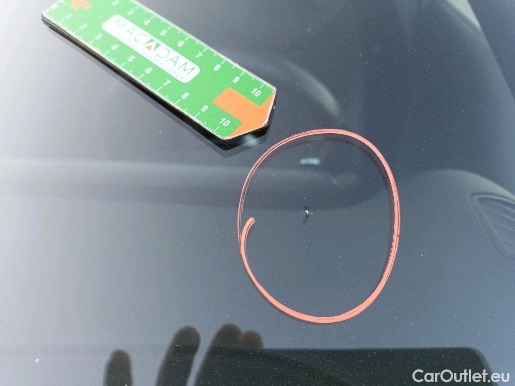  Mercedes  A-Klasse MERCEDES-BENZ Clase A / 2018 / 5P / berlina con portón A 220 #4