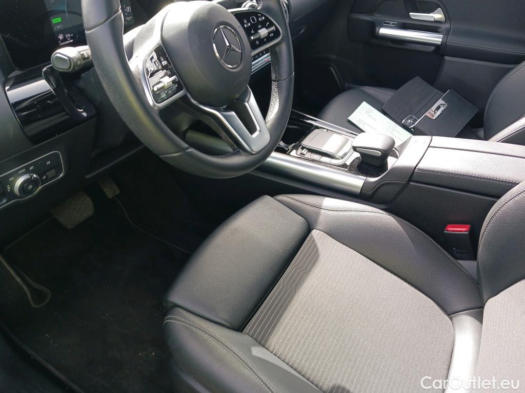  Mercedes  GLA MERCEDES-BENZ  / 2020 / 5P / todoterreno  250 e #35