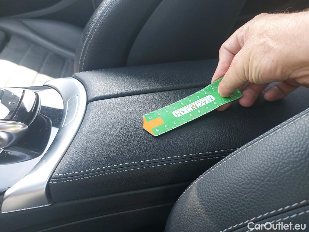  Mercedes  C-Klasse MERCEDES-BENZ Clase C / 2018 / 4P / sedán C 220 d #19