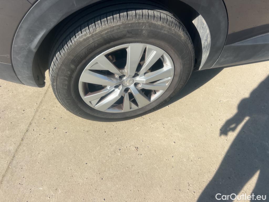  Peugeot  3008  Active Pack 1.5 HDi 130CV MT6 E6d #12