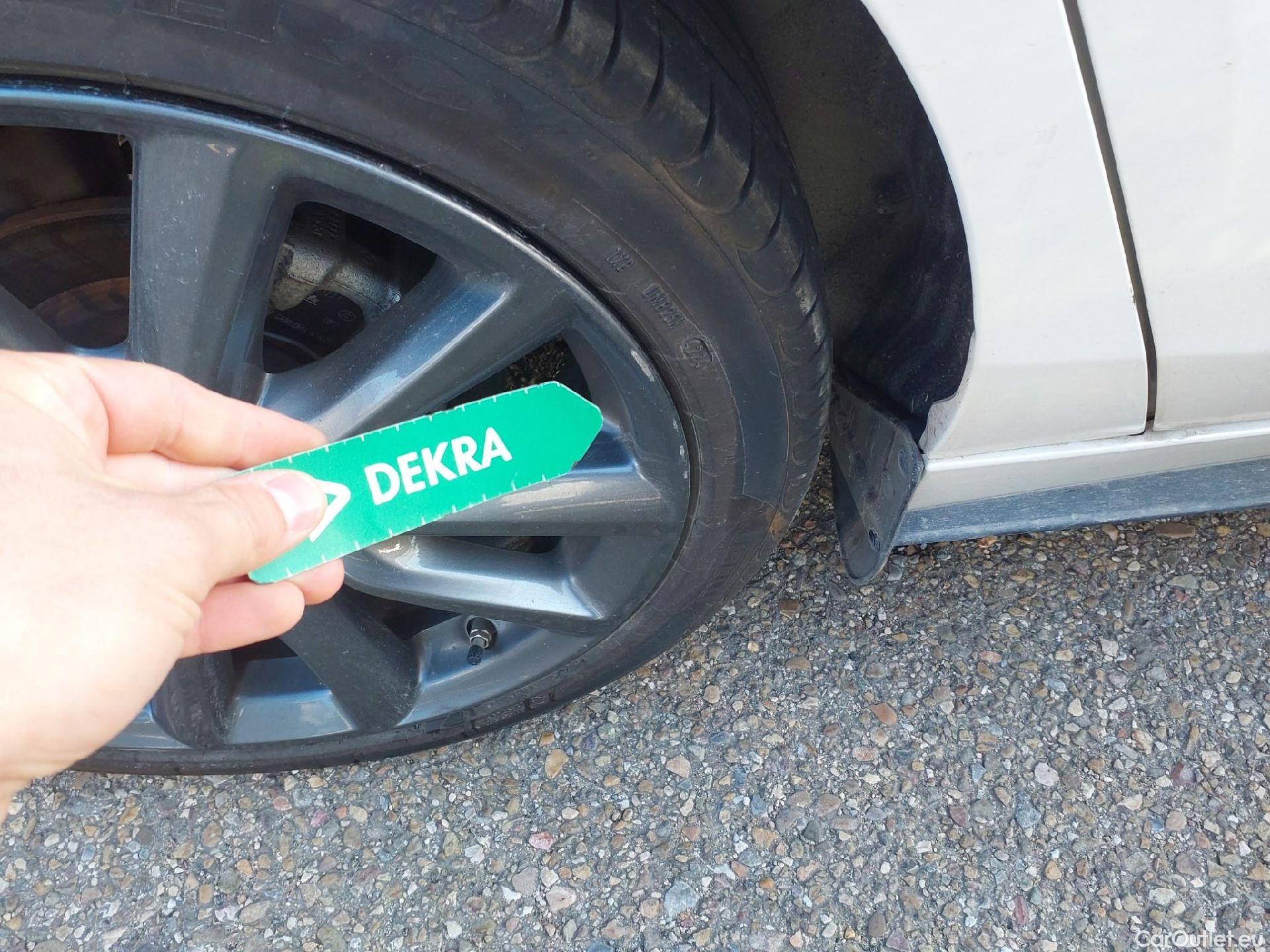  Mazda  3 MAZDA Mazda / 2019 / 5P / berlina con portón 2.0 e-SKYACTIV-G 88KW EVOLUTION #11