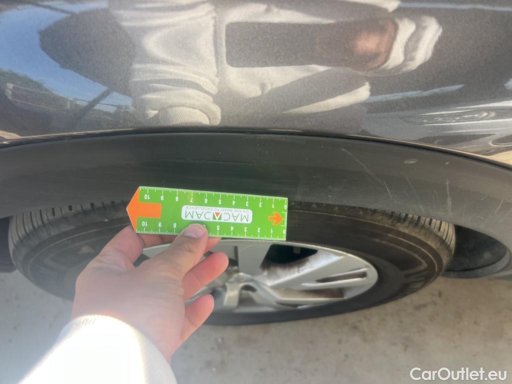  Peugeot  3008  Active Pack 1.5 HDi 130CV MT6 E6d #17