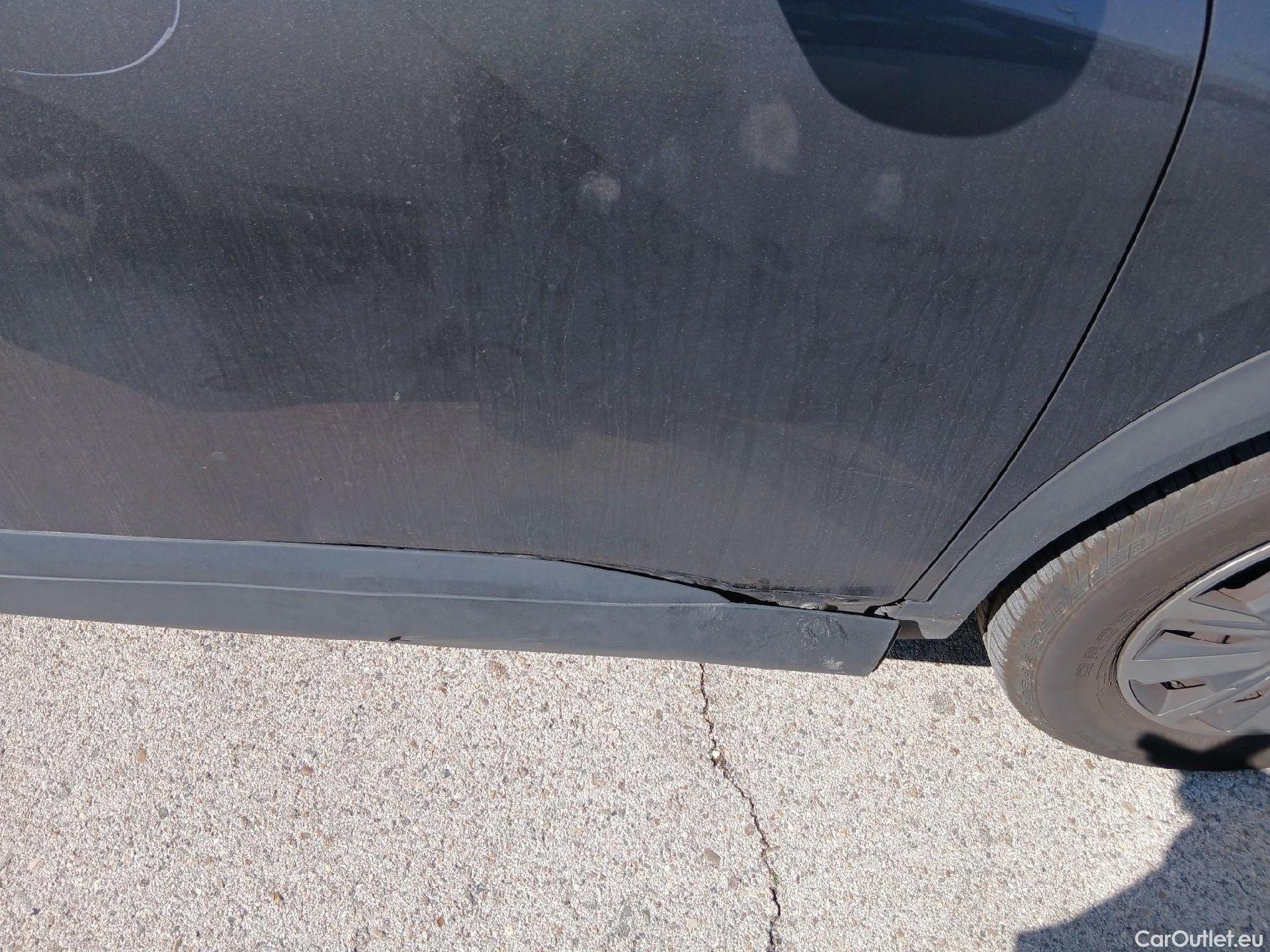  Peugeot  2008 PEUGEOT  / 2019 / 5P / todoterreno Active BlueHDI 81kW (110CV) #33