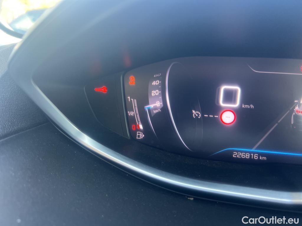  Peugeot  3008  Active Pack 1.5 HDi 130CV MT6 E6d #25