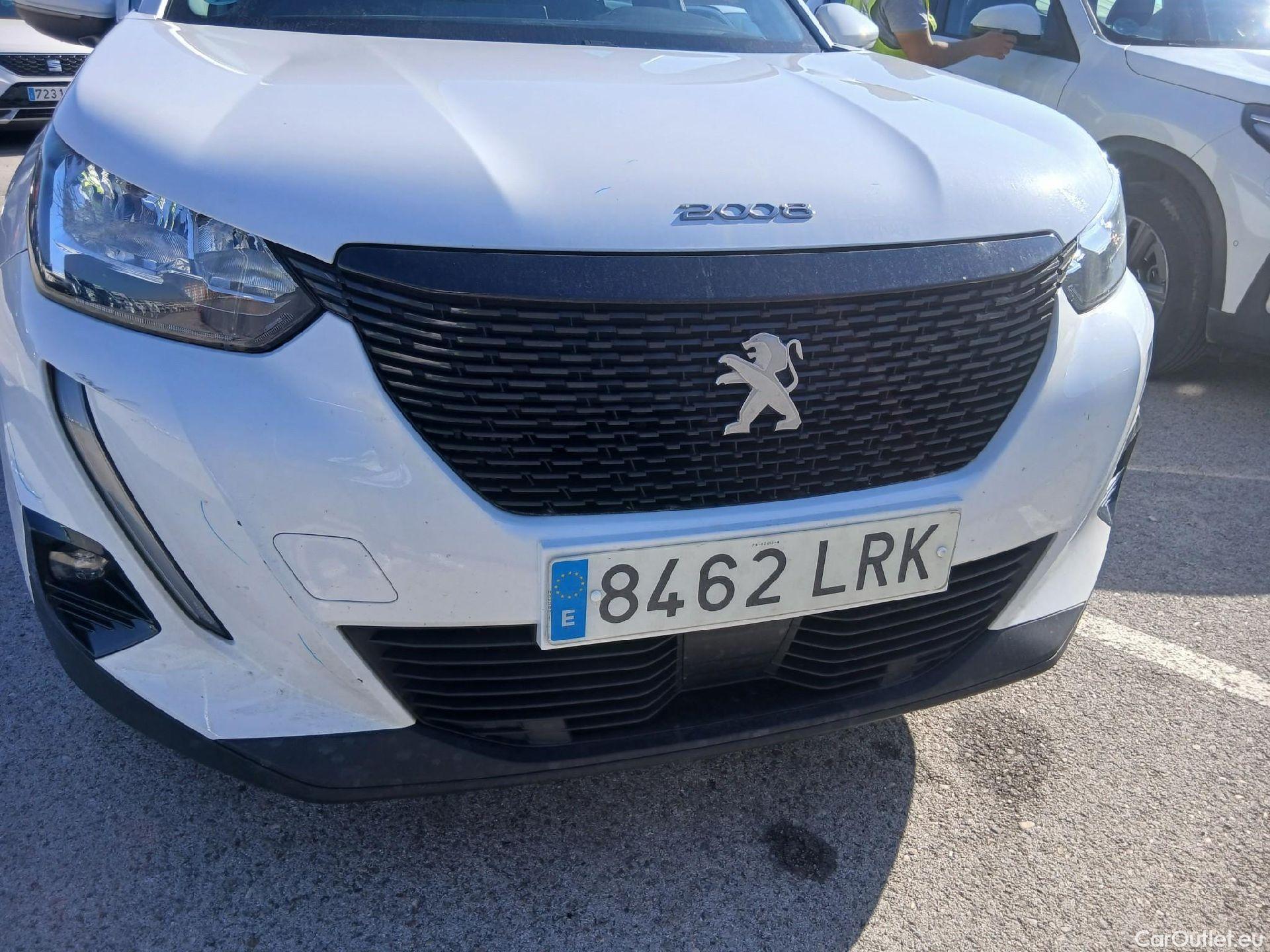  Peugeot  2008 PEUGEOT  / 2019 / 5P / todoterreno Active BlueHDI 81kW (110CV) #5