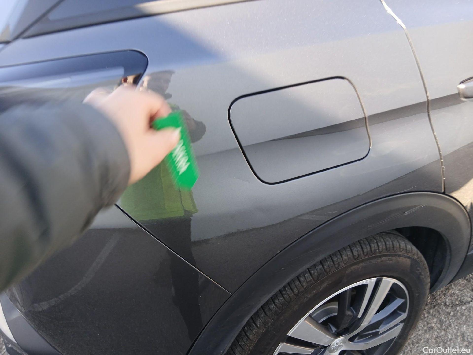  Peugeot  3008 PEUGEOT  Hybrid / 2020 / 5P / todoterreno 225 e-EAT8 Allure (AC2) #21