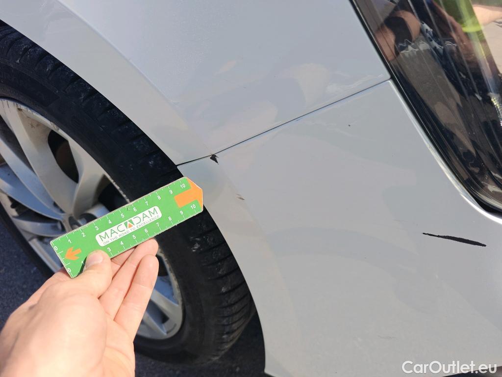  Renault  Megane RENAULT Mégane / 2015 / 5P / familiar Sp. Tourer Zen En. dCi 81kW (110CV) #51