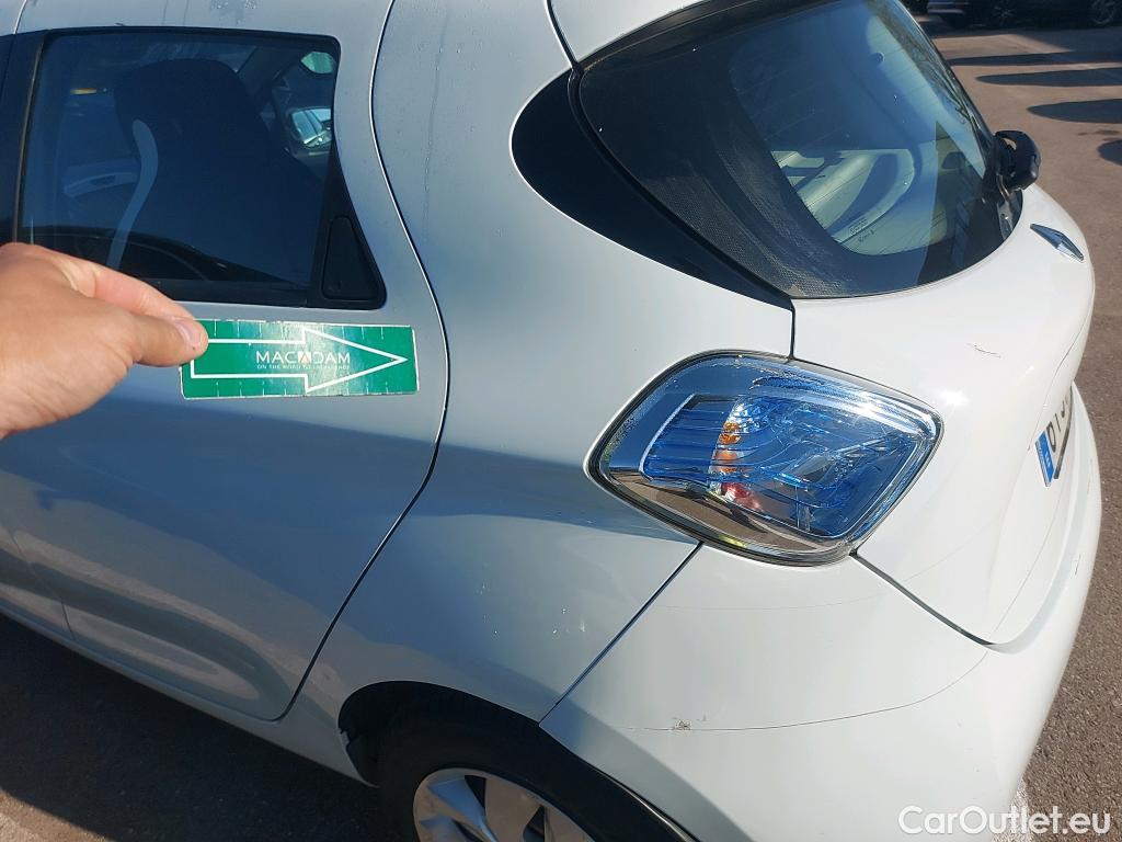  Renault  Zoe RENAULT  / 2013 / 5P / berlina con portón Life 40 R90 - SS #32