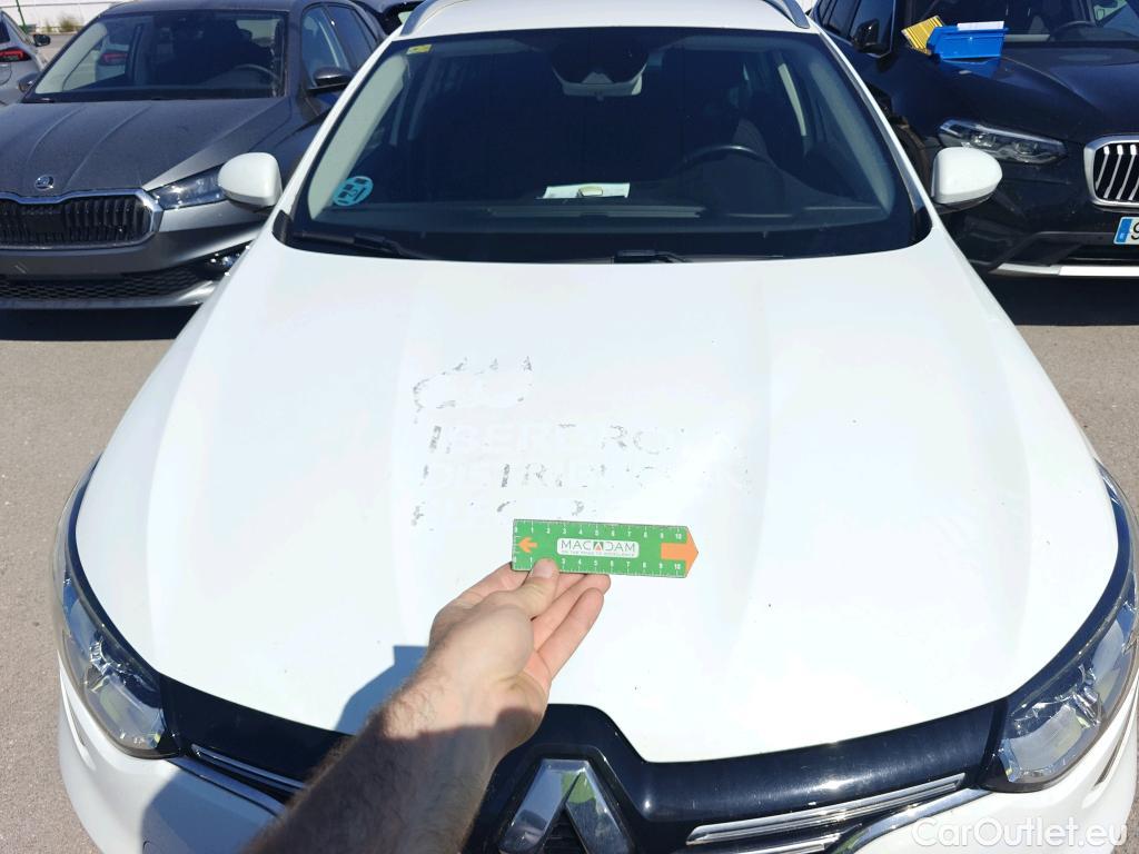  Renault  Megane RENAULT Mégane / 2015 / 5P / familiar Sp. Tourer Zen En. dCi 81kW (110CV) #15