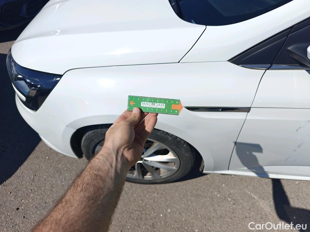  Renault  Megane RENAULT Mégane / 2015 / 5P / familiar Sp. Tourer Zen En. dCi 81kW (110CV) #6