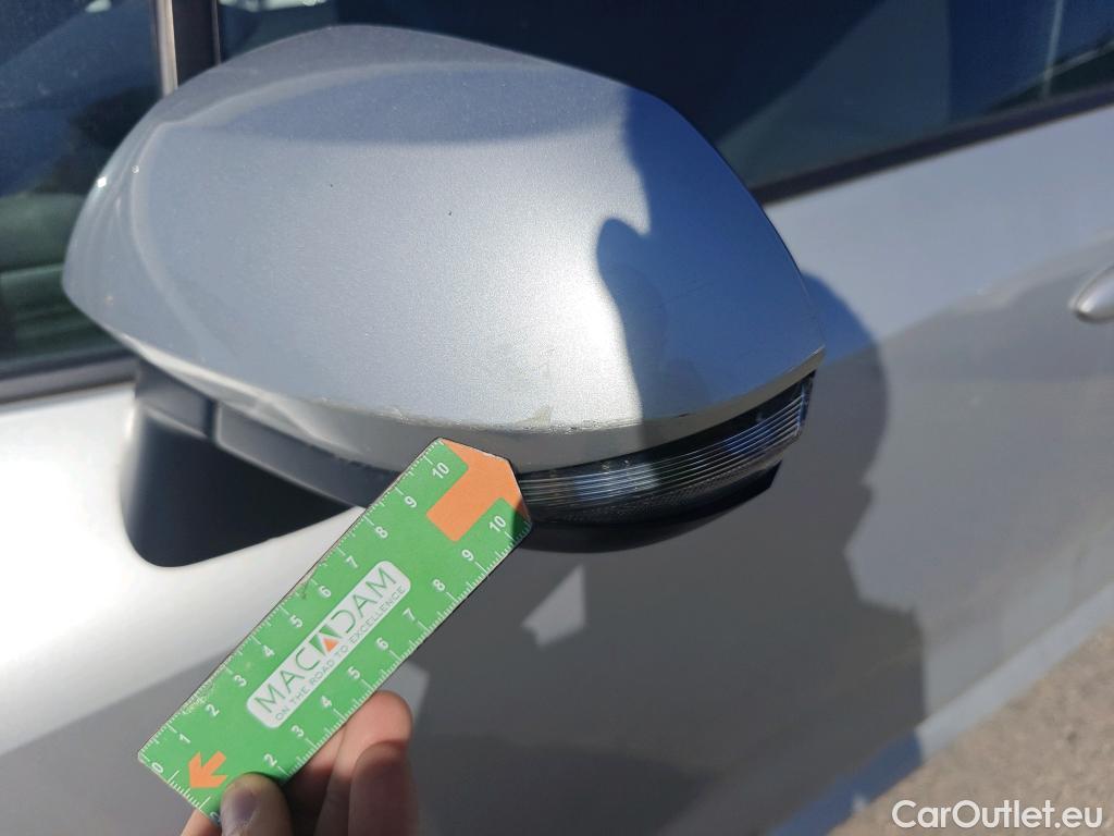  Toyota  Corolla TOYOTA  1.8 125H ACTIVE TECH E-CVT #55