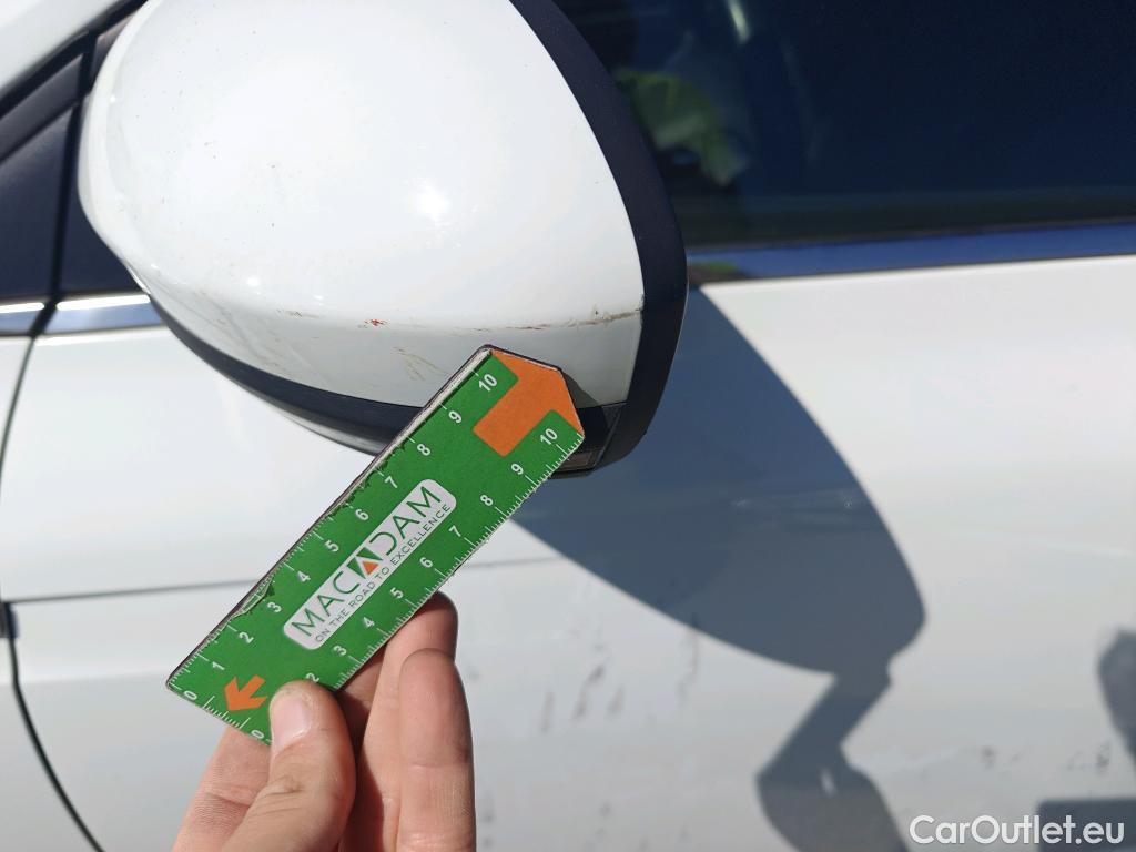  Renault  Megane RENAULT Mégane / 2015 / 5P / familiar Sp. Tourer Zen En. dCi 81kW (110CV) #58