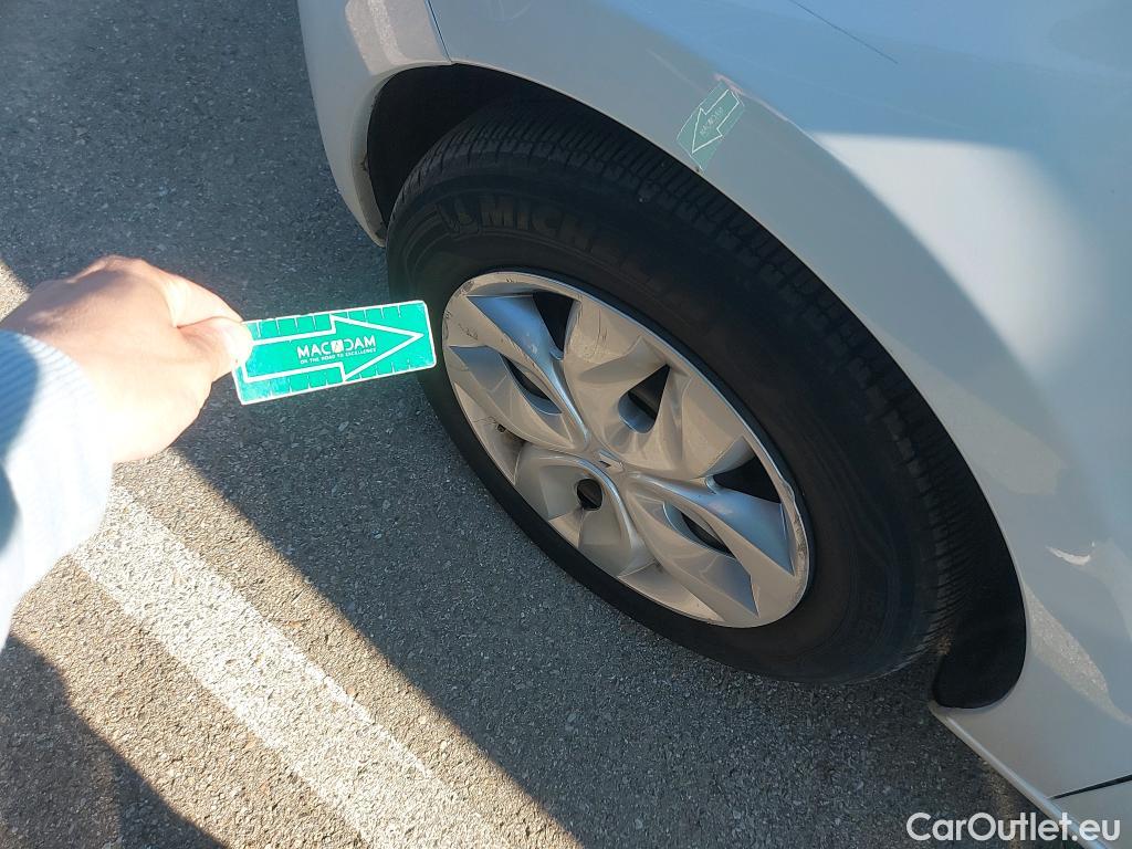  Renault  Zoe RENAULT  / 2013 / 5P / berlina con portón Life 40 R90 - SS #25