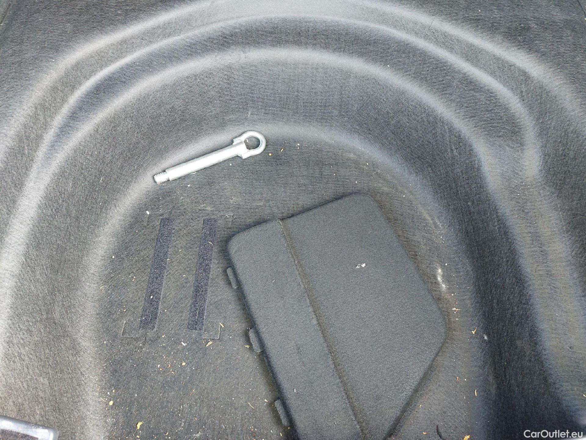  Toyota  Corolla TOYOTA  / 2019 / 5P / familiar 2.0 180H STYLE E-CVT TOURING SPORT #1