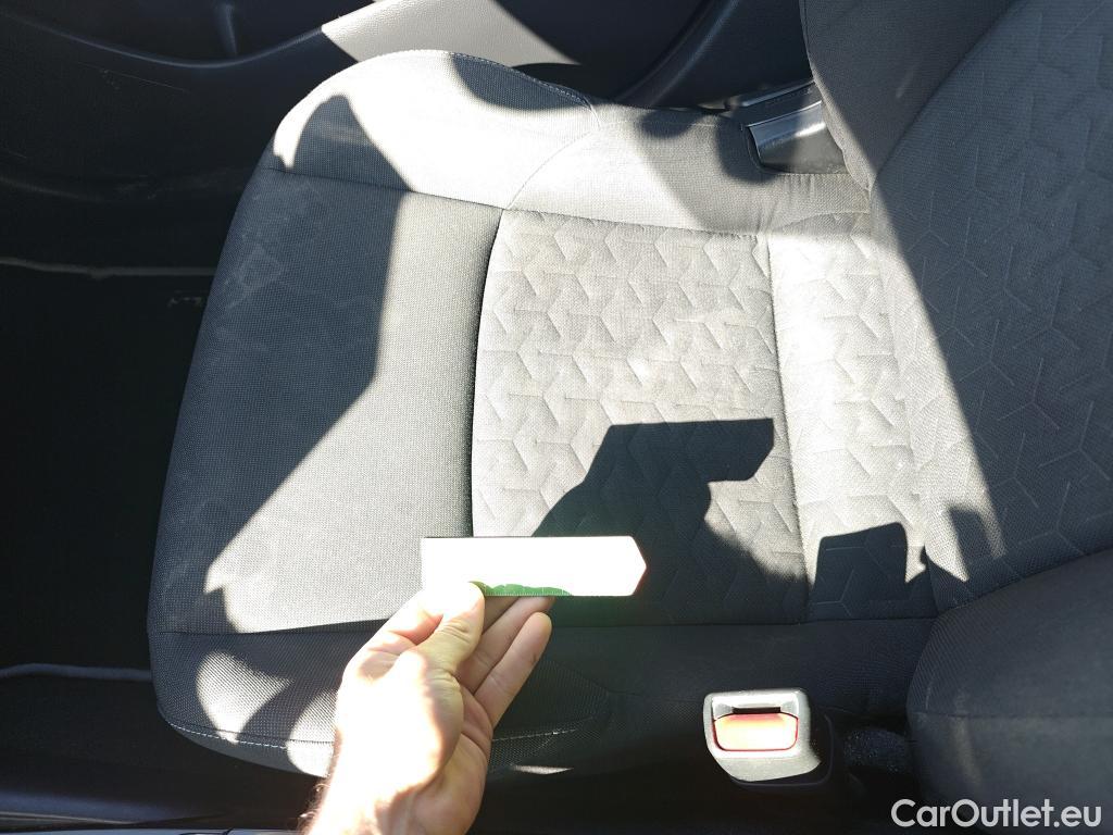  Toyota  Corolla TOYOTA  1.8 125H ACTIVE TECH E-CVT #24