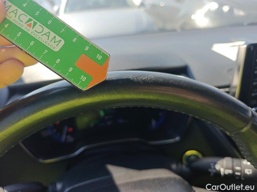  Toyota  Corolla TOYOTA  1.8 125H ACTIVE TECH E-CVT #35