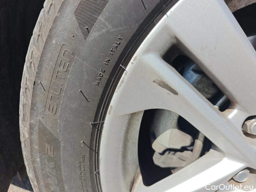  Toyota  Corolla TOYOTA  1.8 125H ACTIVE TECH E-CVT #60