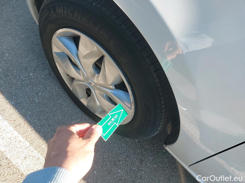  Renault  Zoe RENAULT  / 2013 / 5P / berlina con portón Life 40 R90 - SS #26