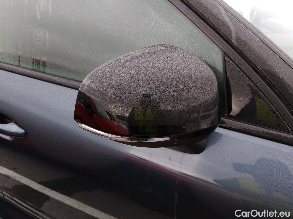  Volvo  XC 40 VOLVO XC40 / 2017 / 5P / todoterreno 2.0 B4 G AWD R-Design Auto #9