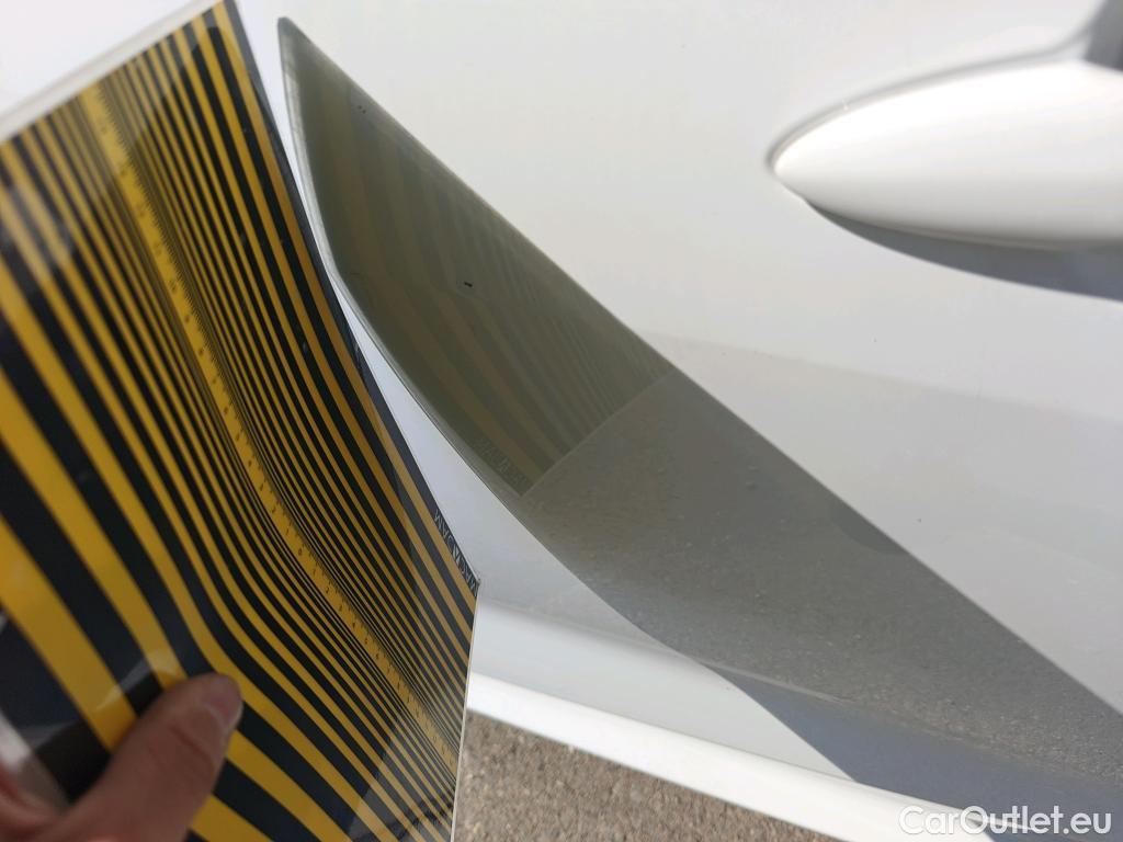  Toyota  Yaris TOYOTA  / 2020 / 5P / berlina con portón 1.5 120H Business Plus #13