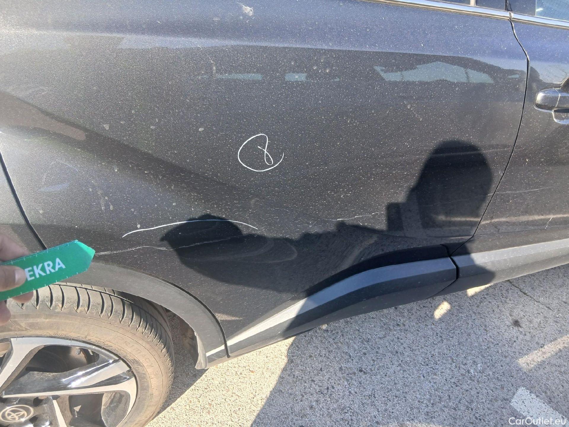  Toyota  C-HR TOYOTA  / 2019 / 5P / todoterreno 1.8 125H Advance #31