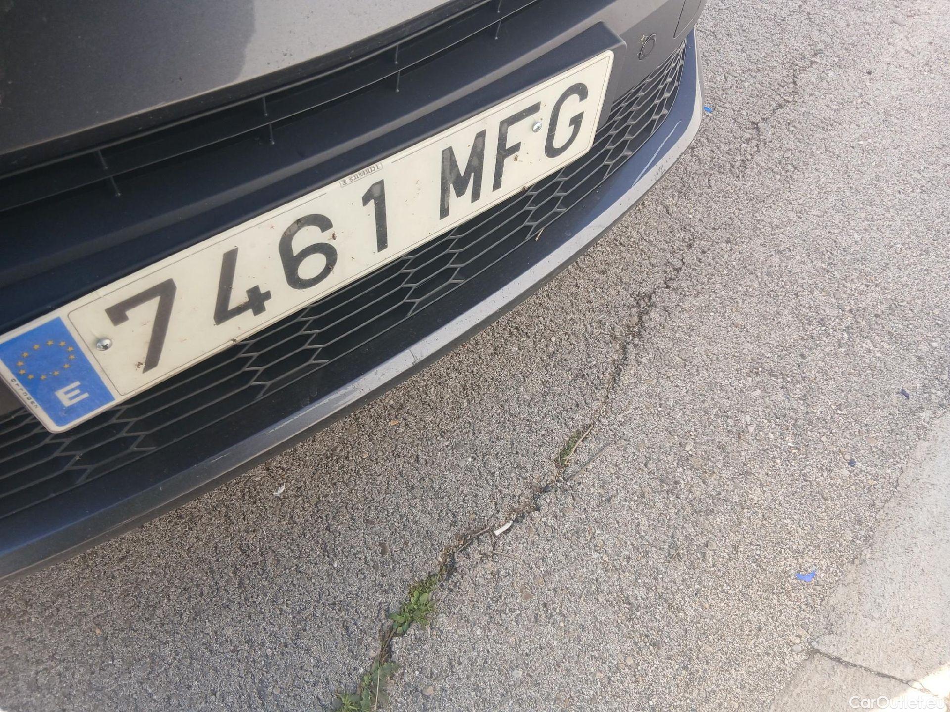  Toyota  C-HR TOYOTA  / 2019 / 5P / todoterreno 1.8 125H Advance #5